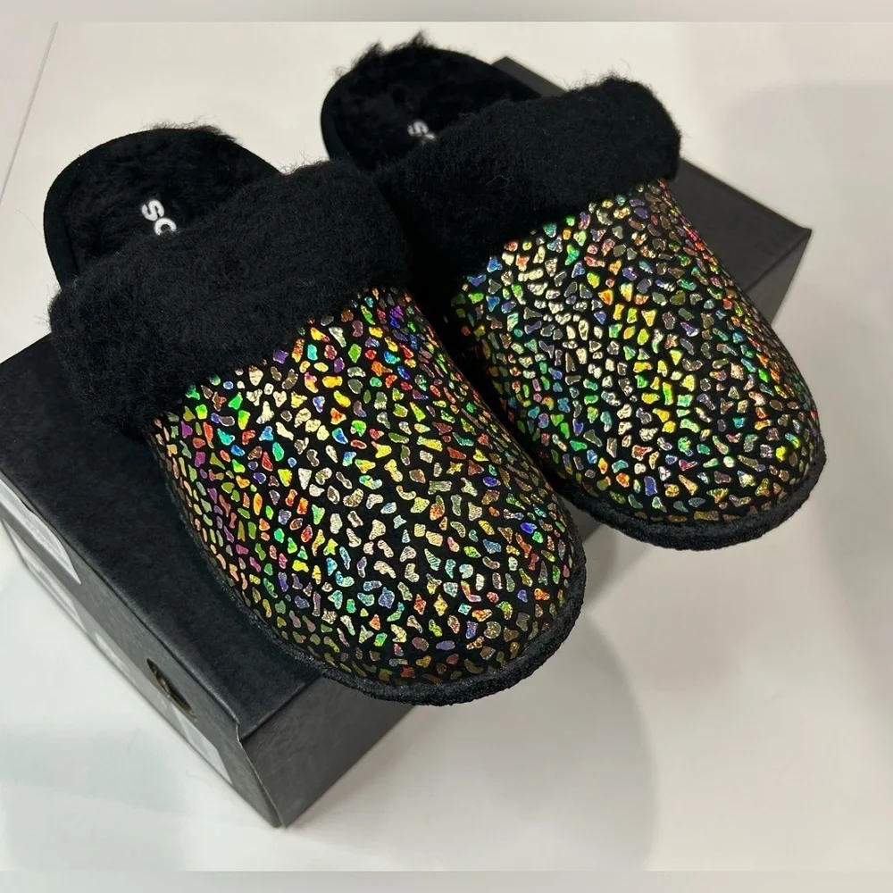 Sorel Boys Girls 4C Nakiska Slide II Slippers - Suede Black Pattern NWT